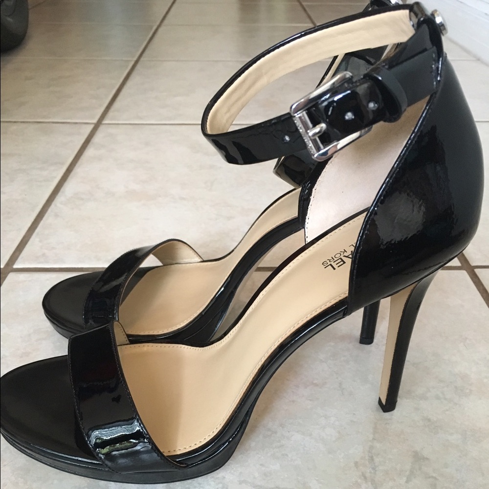 Michael Kors Sienna patent leather heels