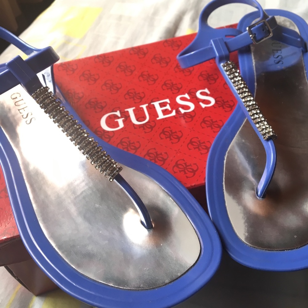 ❌SOLD❌GUESS T-strap jelly sandal💖