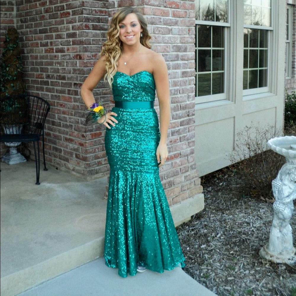 Prom dress