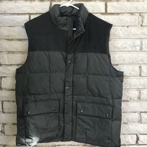 Banana Republic Men's Puffy Vest