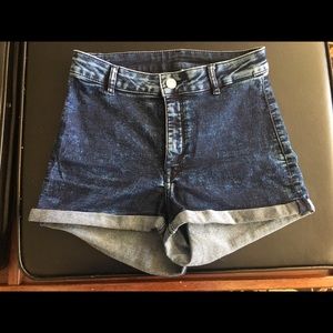 HM shorts
