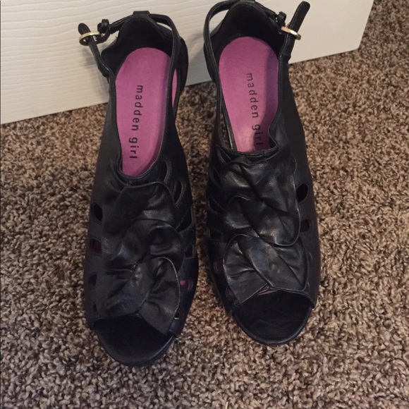 Size 7 Black Madden Girl Heels - Picture 1 of 2