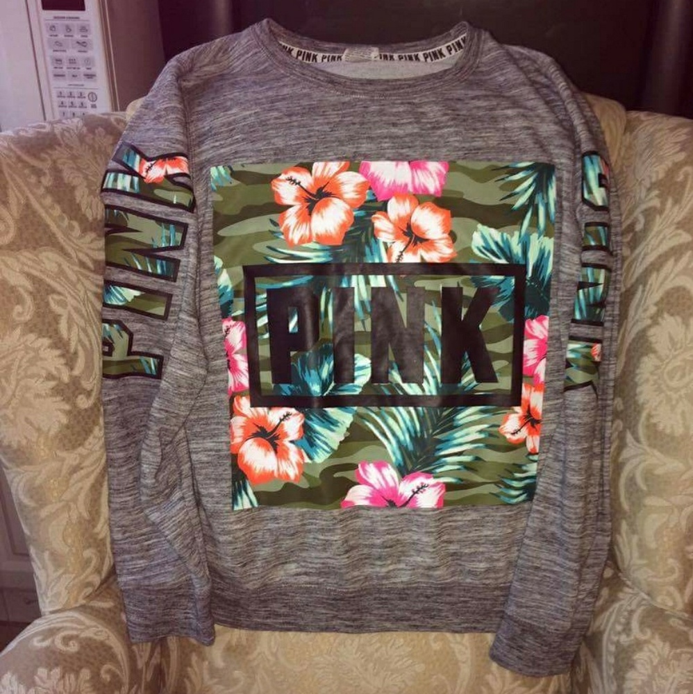 vs pink crewneck