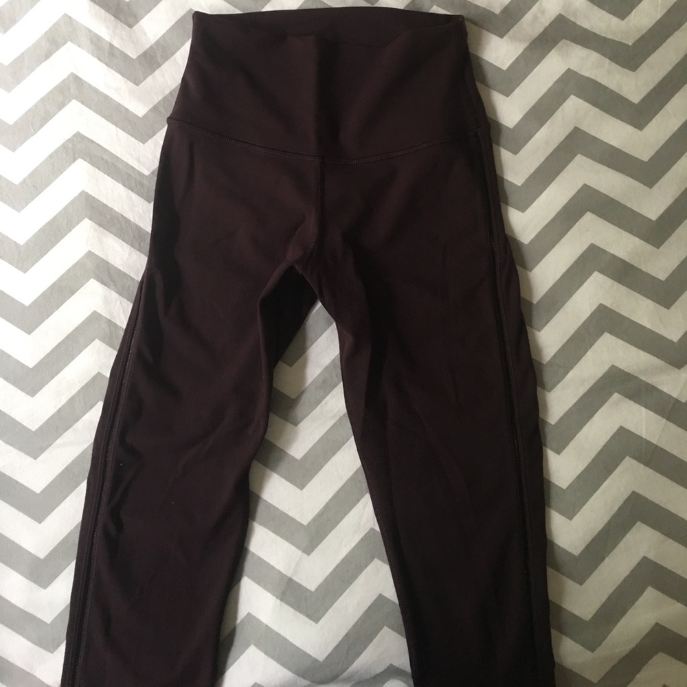 Size 4  LuluLemon HighTimes *mesh sides