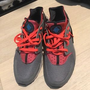 Huaraches men size 11