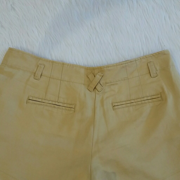 Like new J. Crew shorts - Picture 3 of 4