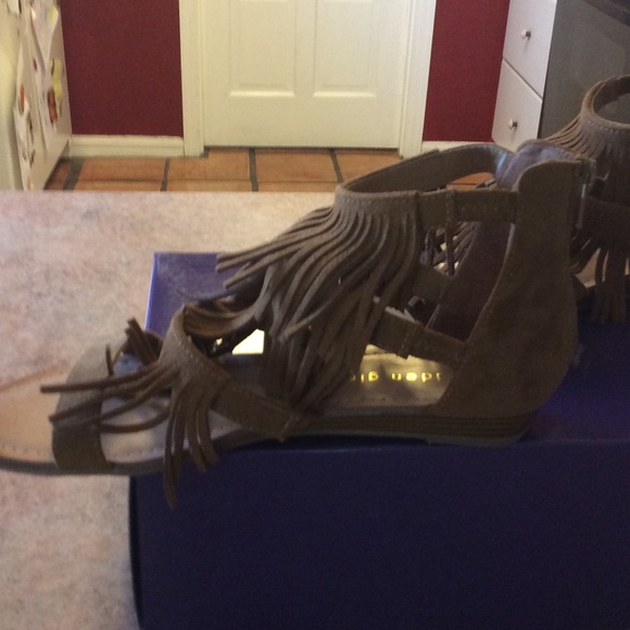 Nwob madden girl Fringe sandals - Picture 4 of 6