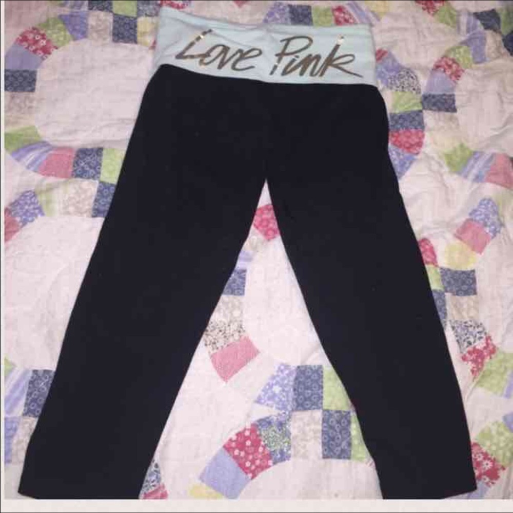 Victoria's Secret PINK Capri Yoga Pants