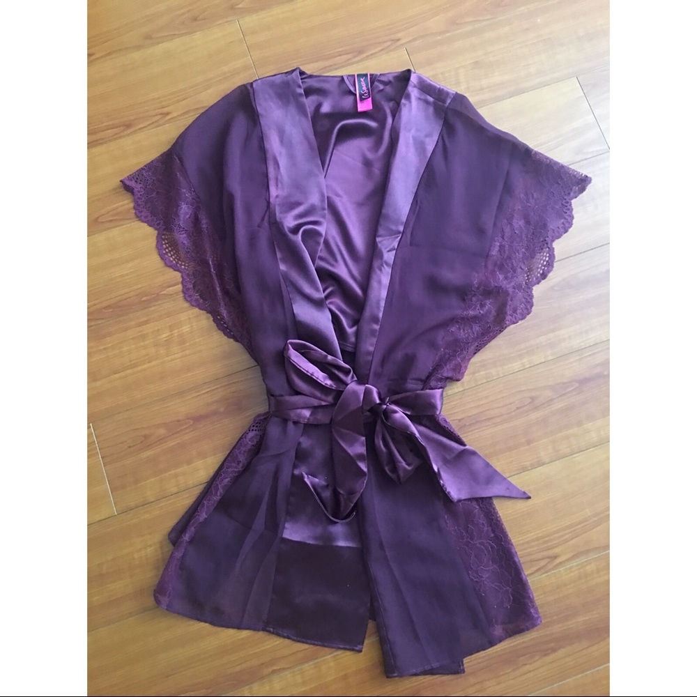 ❌SOLD❌ XS La Senza Plum Lace Kimono Robe 💕 NEW