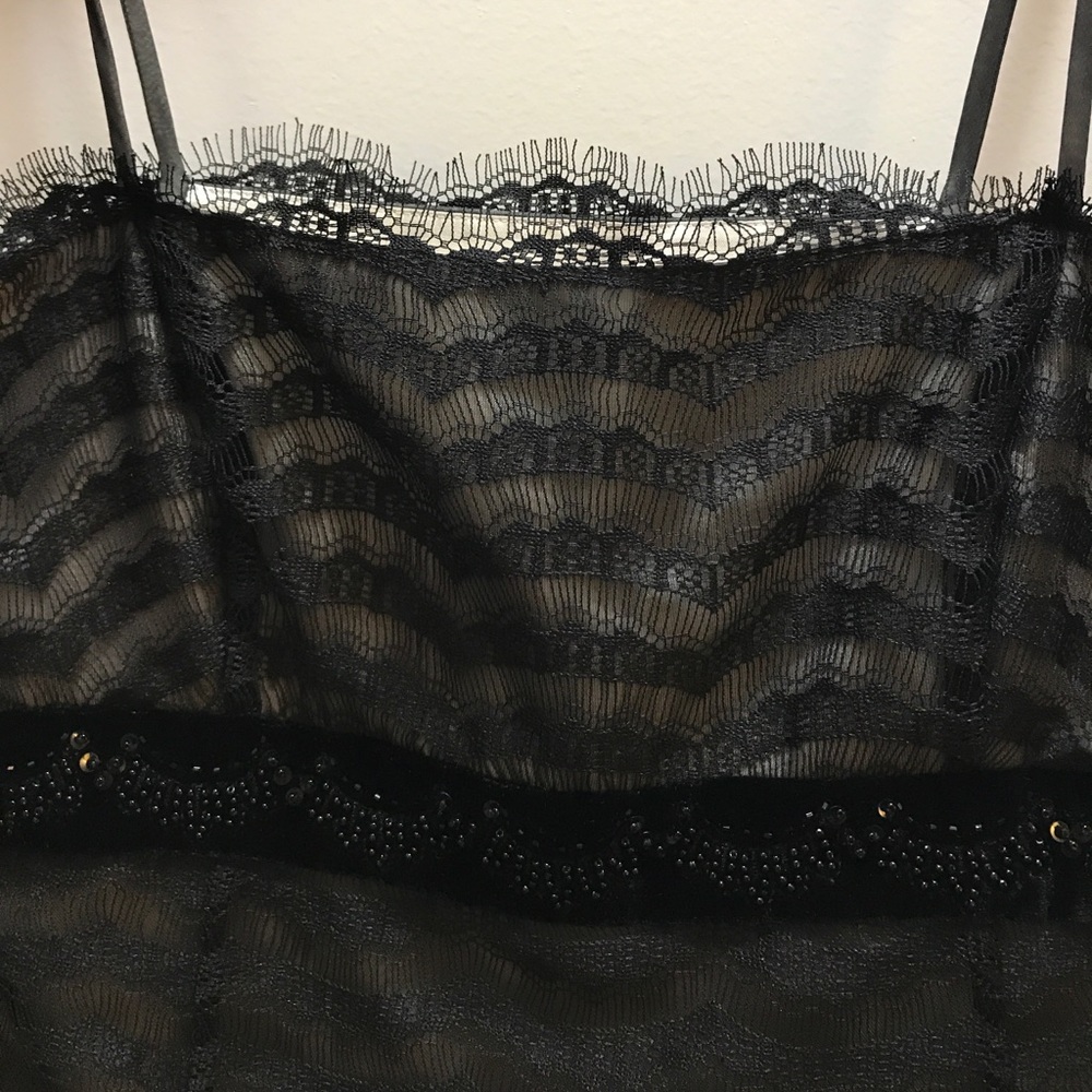 Ann Taylor Lacey tank top / camisole - Picture 2 of 2