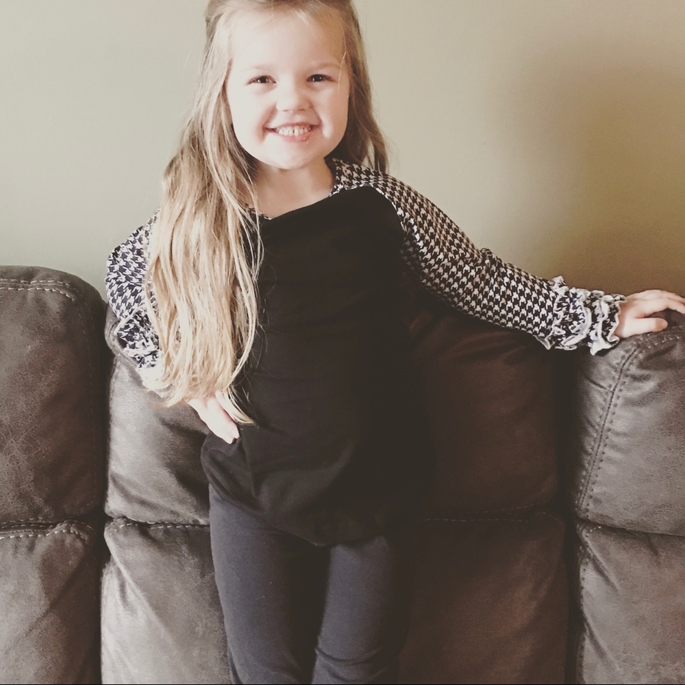 Adorable girls tee