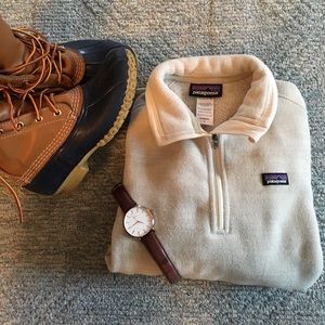 LIKE NEW PATAGONIA PULLOVER!!