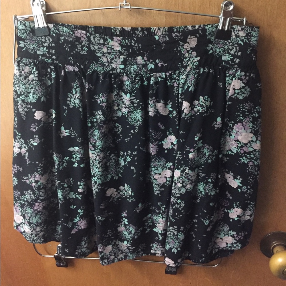 Black Floral Miniskirt w/ Pockets