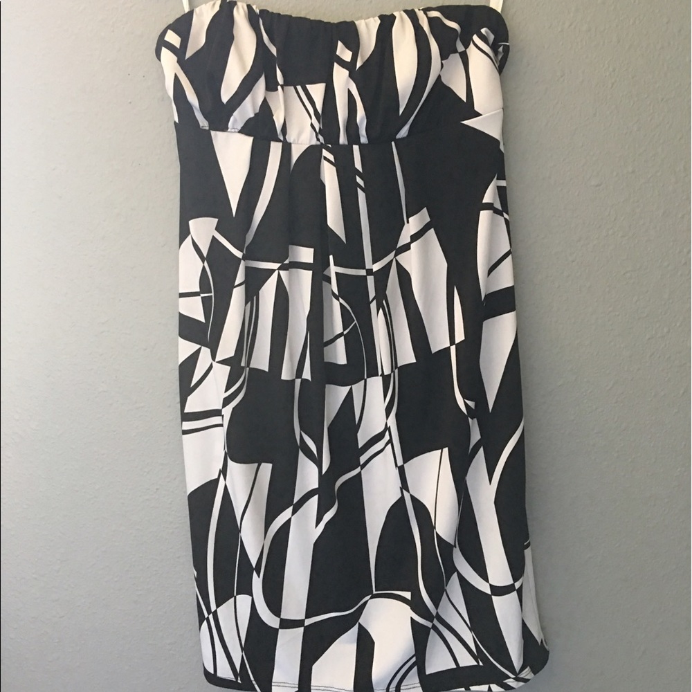 👗Maurice’s strapless dress• 27" top to bottom👗