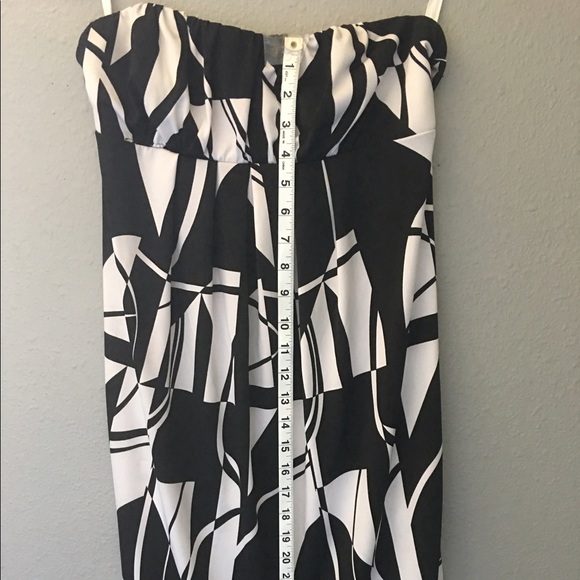 👗Maurice’s strapless dress• 27" top to bottom👗 - Picture 3 of 6