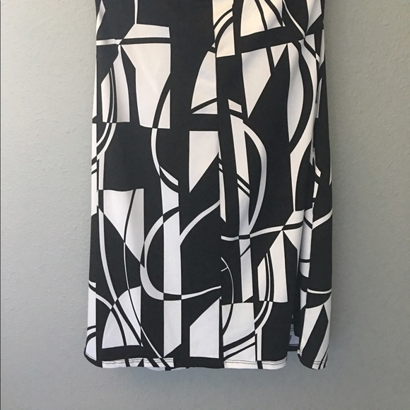 👗Maurice’s strapless dress• 27" top to bottom👗 - Picture 6 of 6