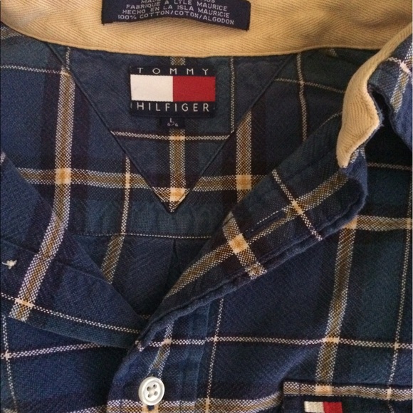 Men's Tommy Hilfiger shirt - Picture 2 of 3