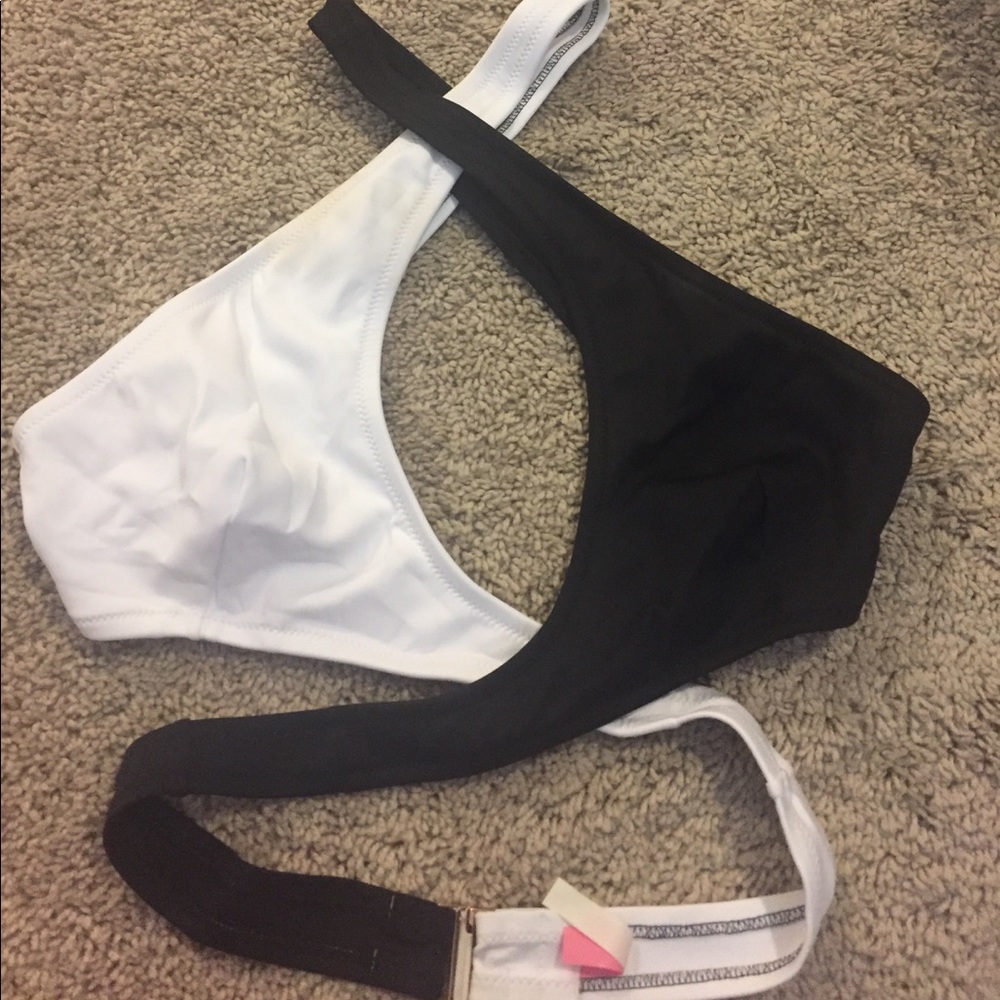 Cross cross bikini top
