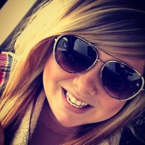 Meet your Posher, Desiree