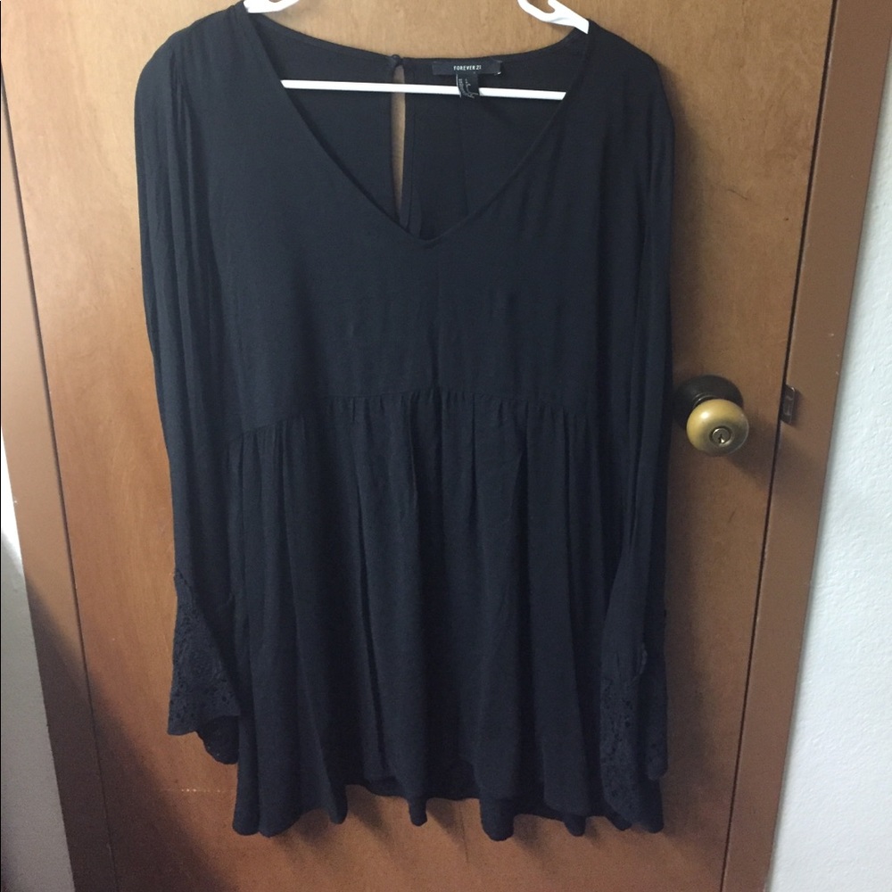 Black Bell Sleeved Crochet Tunic