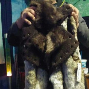 Fur vest