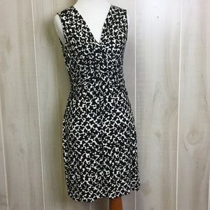 ANN TAYLOR PETITE Black/White Knotted Front Dress