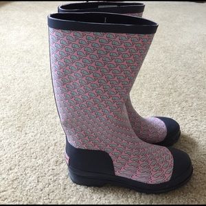 Vineyard vines rain boots