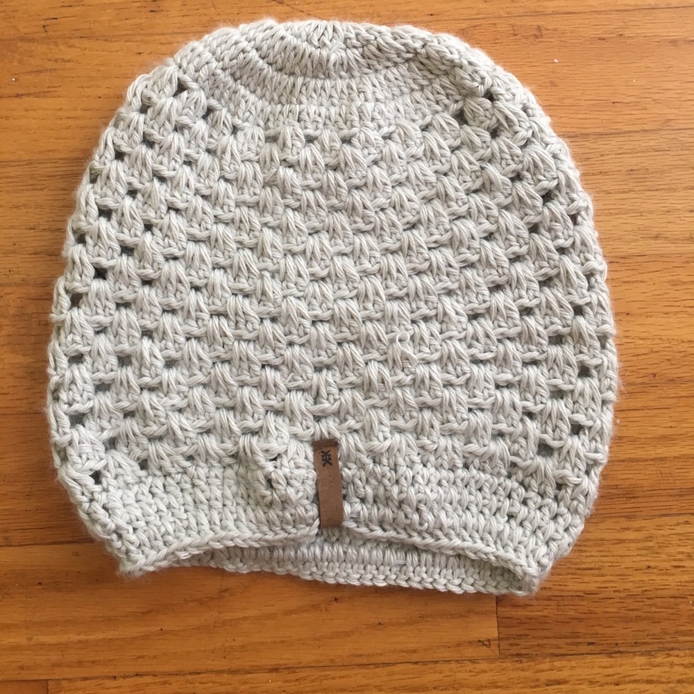 Grey beanie