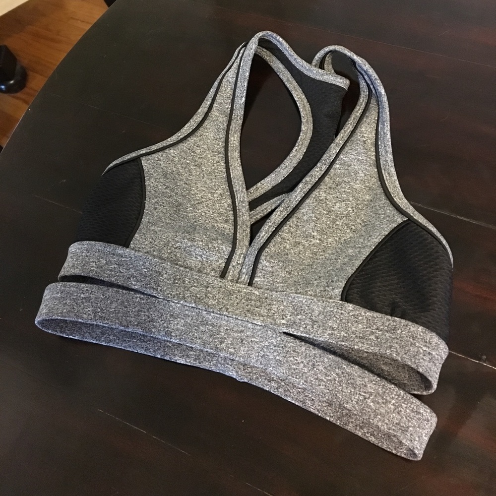 FOREVER 21 sports bra