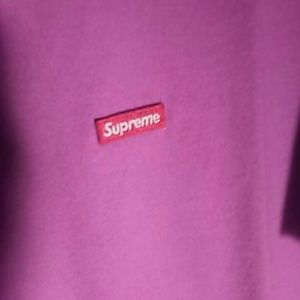 Supreme authentic ss/17 pink small box logo medium
