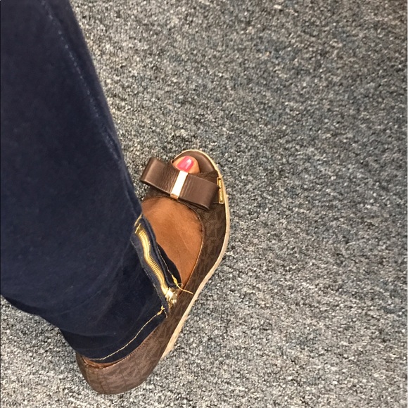 Sold on offer up!!  MICHAEL KORS Women's Wedges!!! - Picture 4 of 5