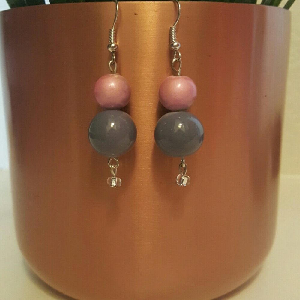 Pink and grey beaded drop earrings