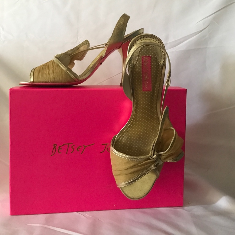 Betsey Johnson Gemma