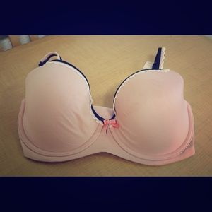Pink Victoria's Secret bra 32DDD