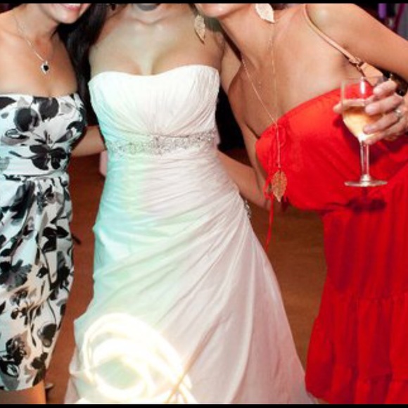 Simone Carvalli, Wedding Gown, style 7169, size 4 - Picture 5 of 7