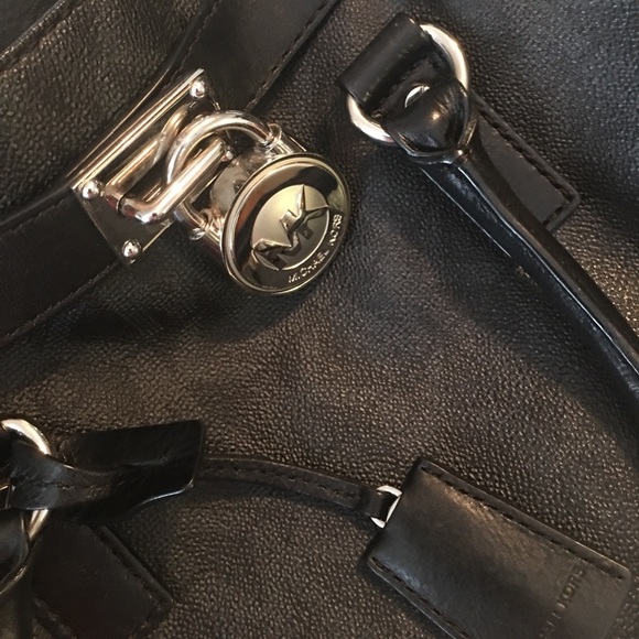 Authentic Michael Kors bag - Picture 2 of 4