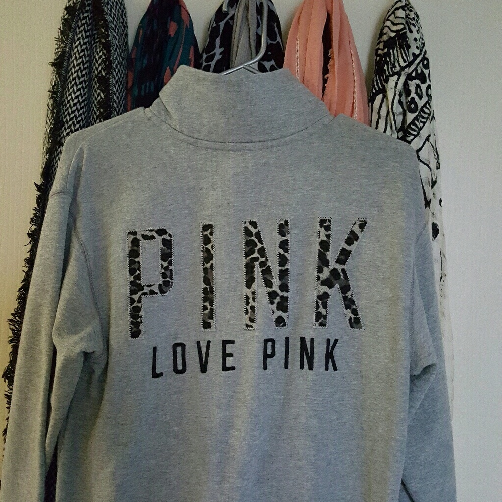 ♡HOST PICK♡ PINK Victoria Secret Zip Up