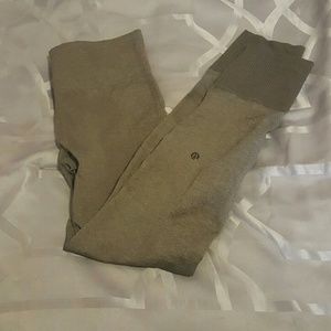 Lululemon Grey ebb to street legging