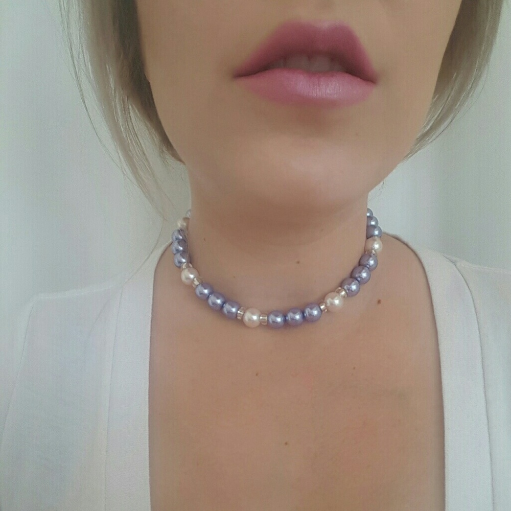 Purple and white pearl choker
