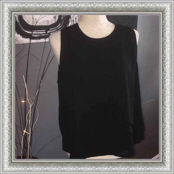 Black Sleeveless Chiffon Top - Picture 4 of 5