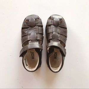 See Kai Run Dillon Brown Leather Fisherman Sandals