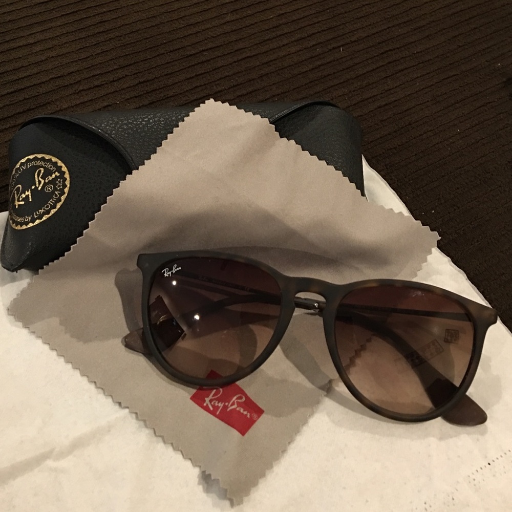 Ray Ban