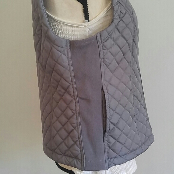 light weight quilted vest - Picture 3 of 4