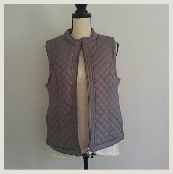 light weight quilted vest - Picture 2 of 4