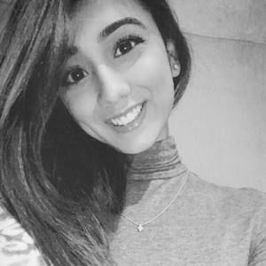 Meet your Posher, Shaina