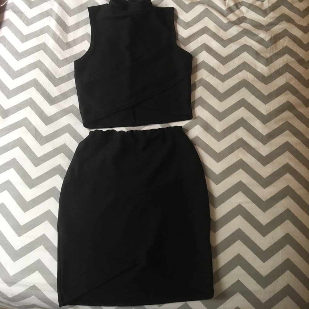 Small MissGuided Two Piece Black Dress (stretch)