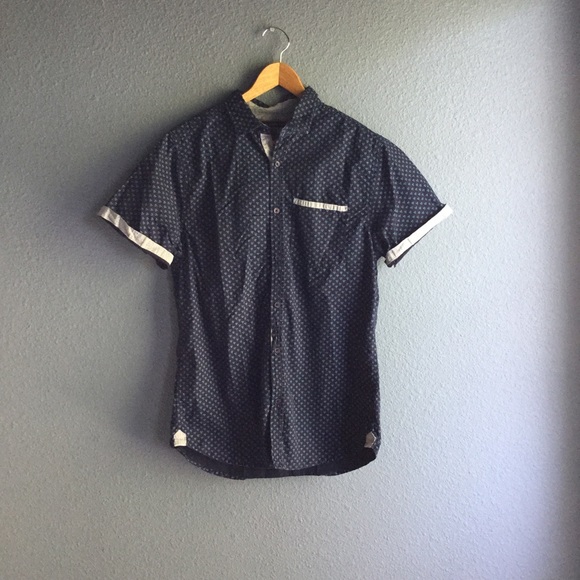 pd&c Casual Button Down - Picture 1 of 5