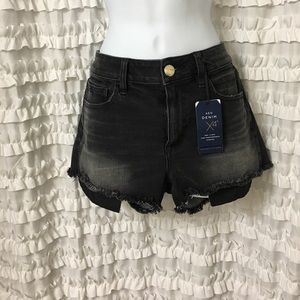 BRAND NEW Black American Eagle Hi-Rise Shortie