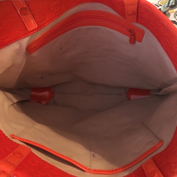 Authentic Michael Kors Tote - Picture 3 of 5