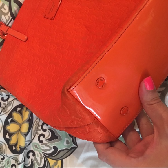 Authentic Michael Kors Tote - Picture 5 of 5